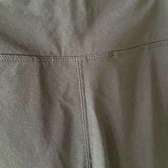 Athleta Black joggers Size 8 Little wear (4) zipped pockets High waist - Picture 4 of 7
